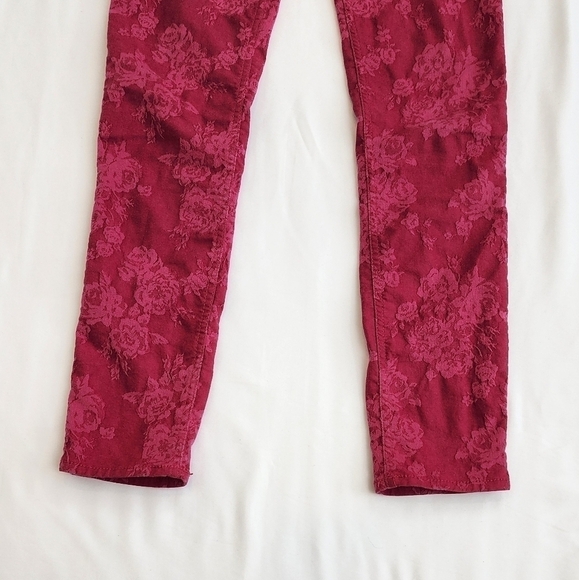 Abercrombie & Fitch burgundy Skinny Pants - Picture 5 of 10